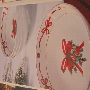 MARTHA STEWART BRAND FESTIVE BOW FINE CERAMIC 4-PIECE DINNER BOWL SET